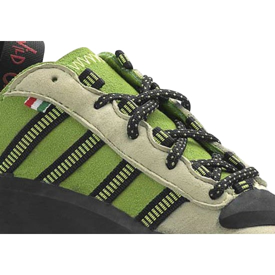 Wild Climb iMUST Laces Climbing Shoe