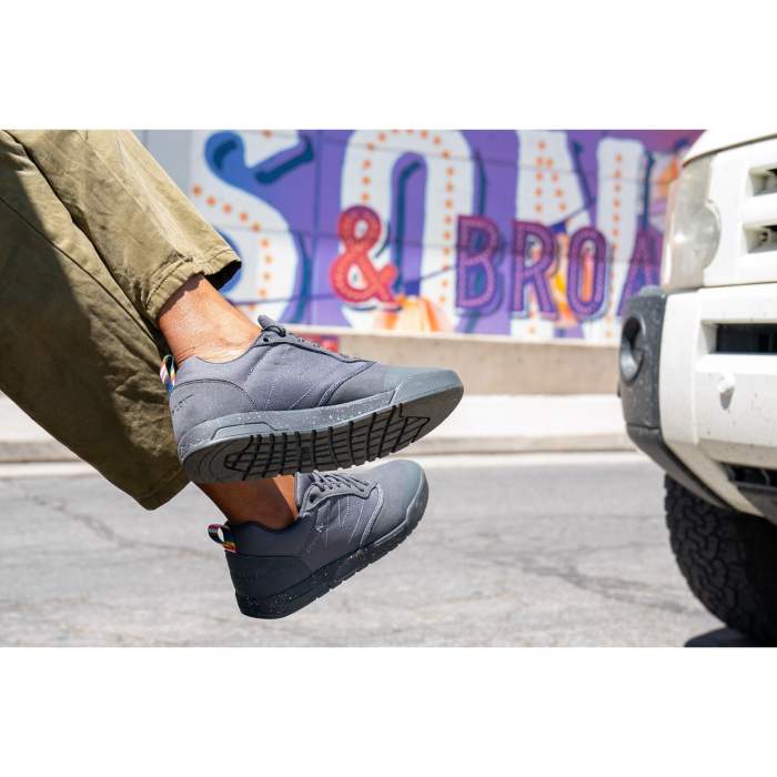 Evolv rebel approach shoe shop