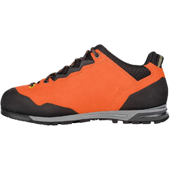 lowa approach shoes